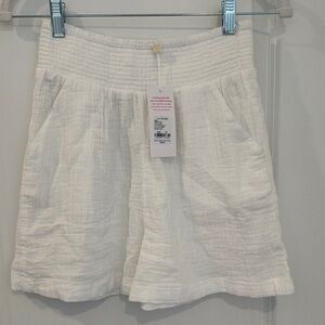 Lilly Pulitzer Portor Cover Up Shorts White XS NWT